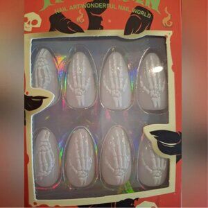 Skeleton Hand Party Nail Set - White